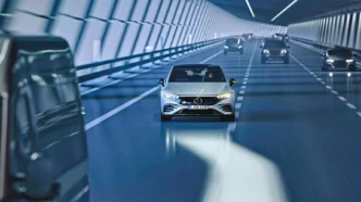 Mercedes' Automatic Lane Change: A Smarter, Smoother Way to Drive - DriveAutoZone: Car News, Reviews & Auto Tech Updates Mercedes' Automatic Lane Change: A Smarter, Smoother Way to Drive