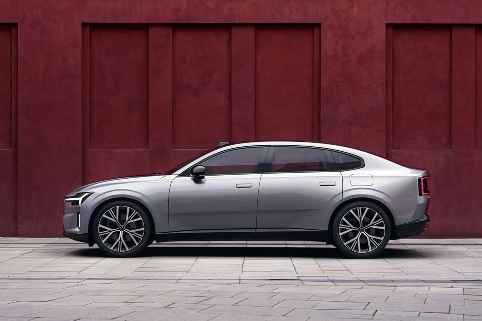 Volvo ES90 Unveiled: A High-Performance Electric Sedan with Swedish Flair - DriveAutoZone: Car News, Reviews & Auto Tech Updates Volvo ES90 Unveiled: A High-Performance Electric Sedan with Swedish Flair