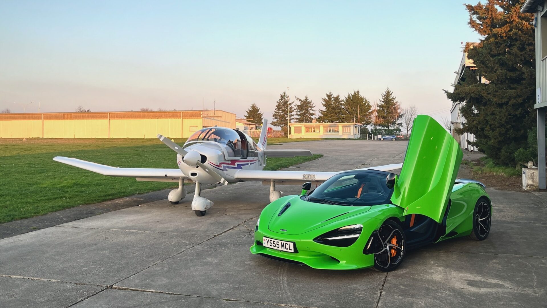 McLaren 750S Spider review fastest 750 hp supercar 2025
