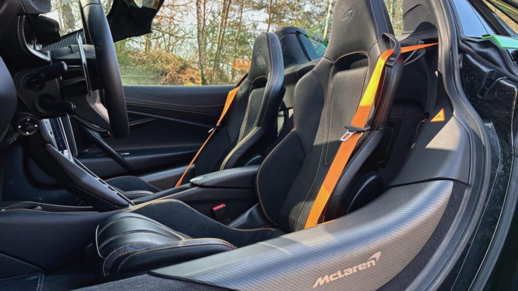 McLaren 750S Spider review fastest 750 hp supercar 2025 - DriveAutoZone: Car News, Reviews & Auto Tech Updates McLaren 750S Spider review fastest 750 hp supercar 2025